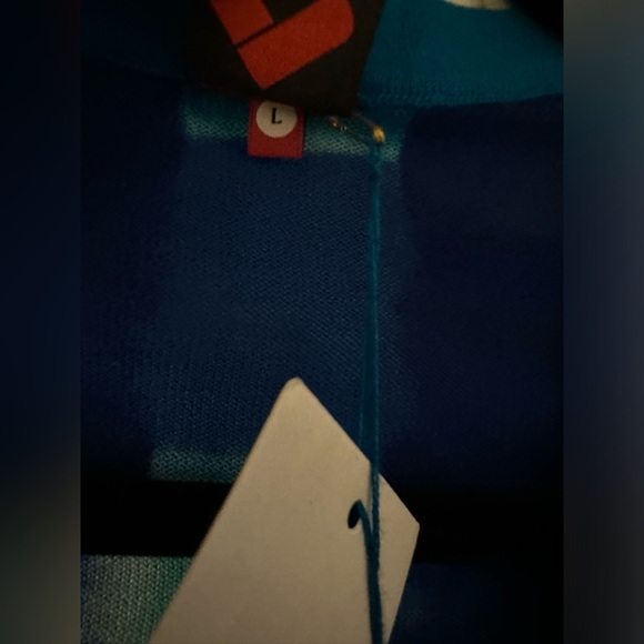 Happy Sheep NWT Blue-White art deco design long sleeve-V neck collar - Picture 2 of 6